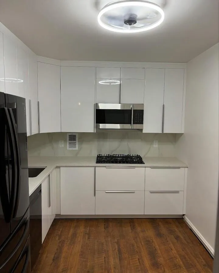 Renovated kitchen with quartz countertops in Paola